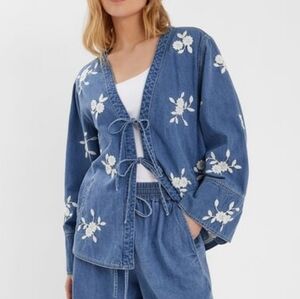 Floral Embroidered Cotton Chambray Tie Front Jacket With Bell Sleeves - Small